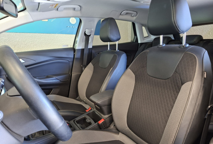 Opel Crossland X 1.2 130 TURBO DESIGN LINE / CAMERA / ENTRETIEN ET KIT DISTRIBUTION A JOUR
