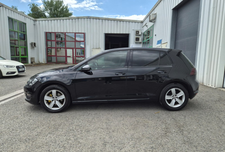Volkswagen Golf VII 1.6 TDI * 105 CV * DISTRIBUTION FAITE * BT * SIEGES CHAUFFANTS * ALCANTARA 