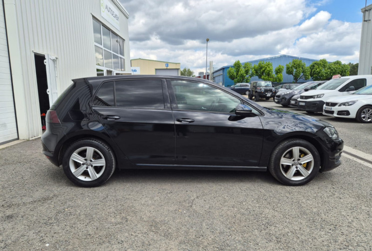 Volkswagen Golf VII 1.6 TDI * 105 CV * DISTRIBUTION FAITE * BT * SIEGES CHAUFFANTS * ALCANTARA 