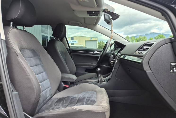 Volkswagen Golf VII 1.6 TDI * 105 CV * DISTRIBUTION FAITE * BT * SIEGES CHAUFFANTS * ALCANTARA 
