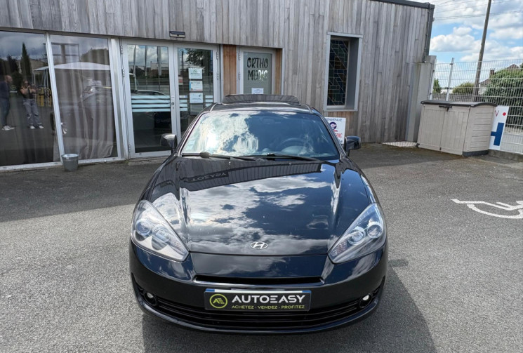 Hyundai COUPE II 2.0 I 143 FX LUXE / HISTORIQUE D ENTRETIEN COMPLET / TRES BON ETAT / GARANTIE 12 M