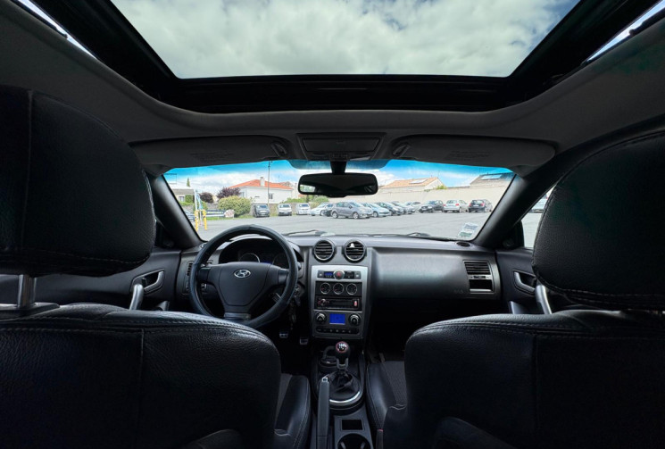 Hyundai COUPE II 2.0 I 143 FX LUXE / HISTORIQUE D ENTRETIEN COMPLET / TRES BON ETAT / GARANTIE 12 M