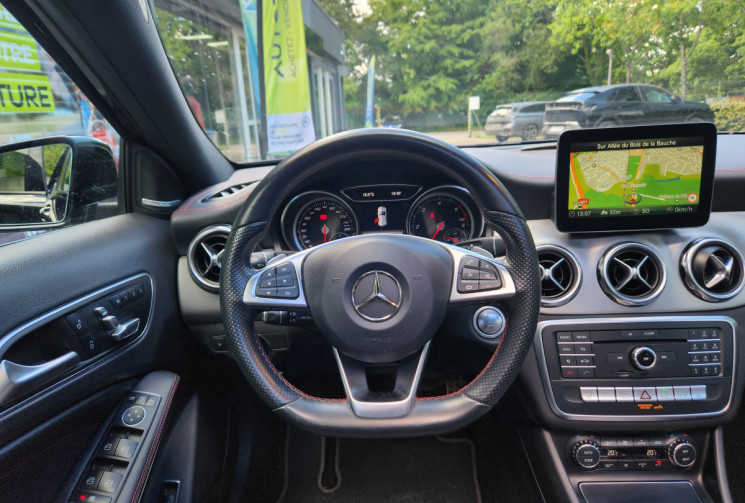 Mercedes GLA 220 d Fascination 7G-DCT Toit ouvrant / cuir