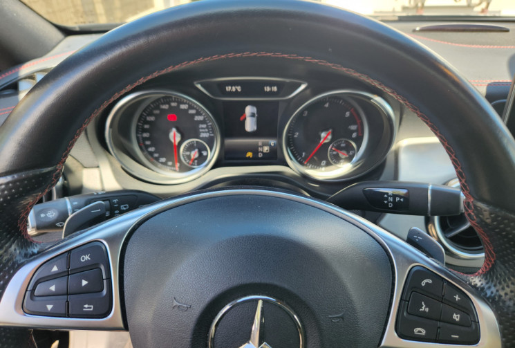 Mercedes GLA 220 d Fascination 7G-DCT Toit ouvrant / cuir