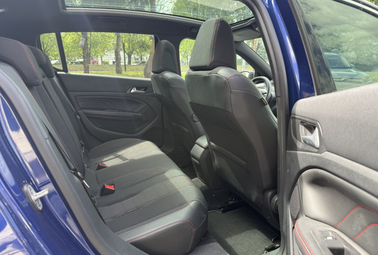 Peugeot 308  2.0 BLUEHDI 150 S&S GT LINE