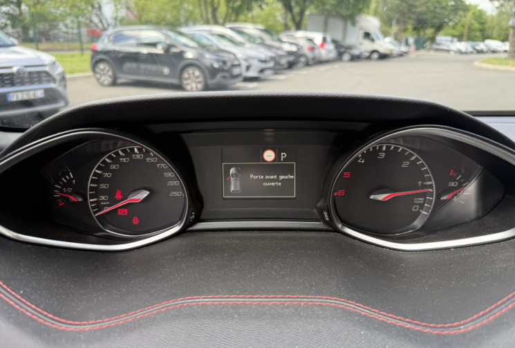Peugeot 308  2.0 BLUEHDI 150 S&S GT LINE