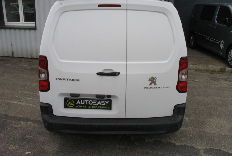 Peugeot Partner PREMIUM STD  1.2  THP 110  COURROIE NEUVE