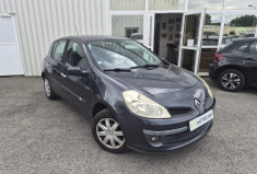 Renault Clio iii 1L5 DCI * 68cv * 5P * CLIM * 2EME MAIN * FAIBLE CONSOMATION  