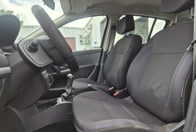 Renault Clio iii 1L5 DCI * 68cv * 5P * CLIM * 2EME MAIN * FAIBLE CONSOMATION  