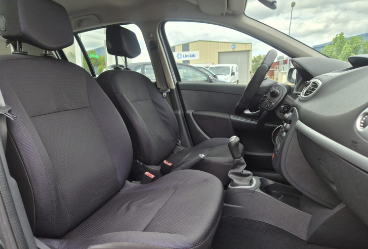 Renault Clio iii 1L5 DCI * 68cv * 5P * CLIM * 2EME MAIN * FAIBLE CONSOMATION  