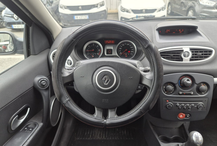 Renault Clio iii 1L5 DCI * 68cv * 5P * CLIM * 2EME MAIN * FAIBLE CONSOMATION  