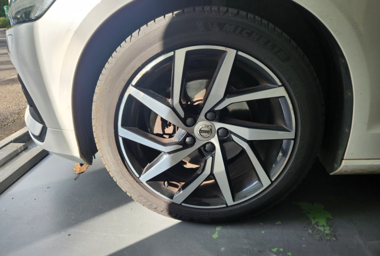 Volvo V60 D4 190ch AdBlue Momentum Geartronic