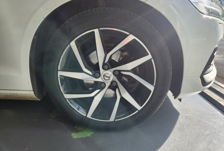 Volvo V60 D4 190ch AdBlue Momentum Geartronic