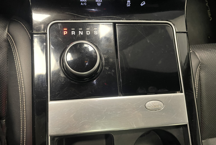 Land-Rover Range Rover Velar 3.0L D 300 BVA HSE R-Dynamic, toit ouvrant , gps etc...