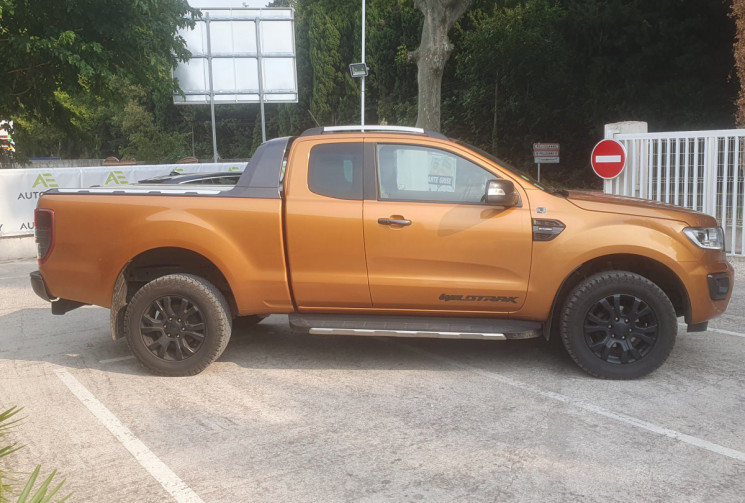 Ford Ranger SUPER CABINE 2.0 ECOBLUE 213 WILDTRAK 4X4 BVA10 TVA Récupérable * Attelage