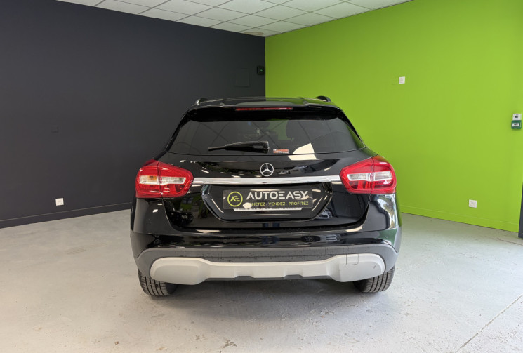 Mercedes GLA 1.6 i 180 122 cv Intuition