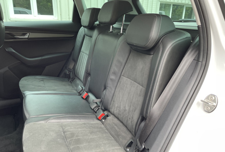Skoda Karoq 1.6 TDI 116ch SCR Style DSG7/Toit Pano/Apple Carplay Android Auto/ Siège électrique  