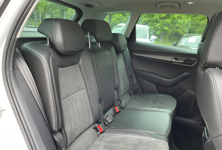 Skoda Karoq 1.6 TDI 116ch SCR Style DSG7/Toit Pano/Apple Carplay Android Auto/ Siège électrique  