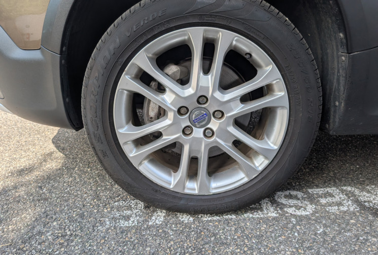 Volvo XC70 D5 AWD 215 ch Xenium Geartronic