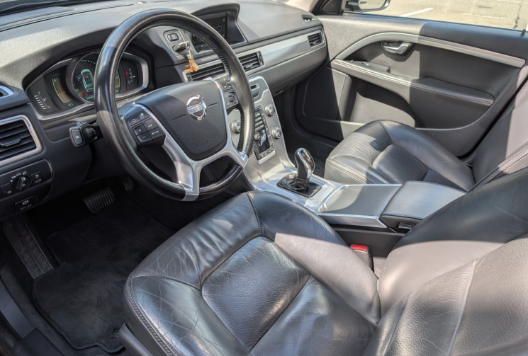 Volvo XC70 D5 AWD 215 ch Xenium Geartronic