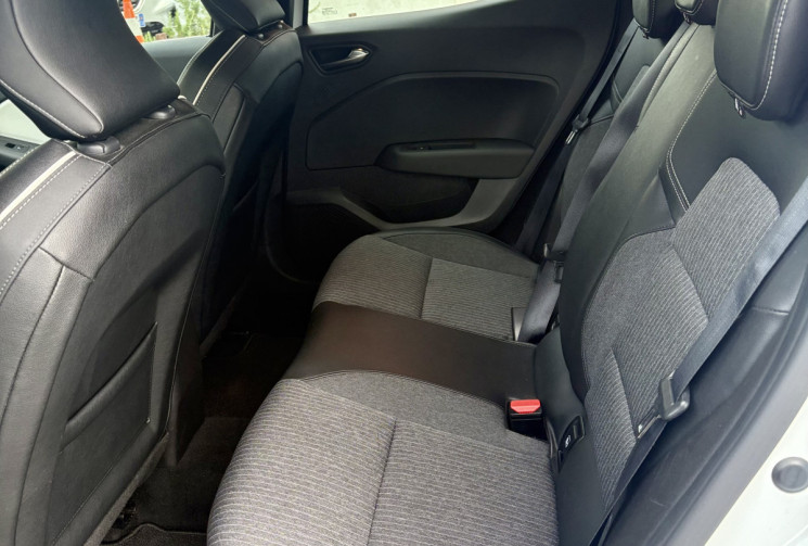 Renault CLIO V 5 INTENS 1.5 DCI 100cv / Super état / 2022 / Caméra / 128000km / Révisée 