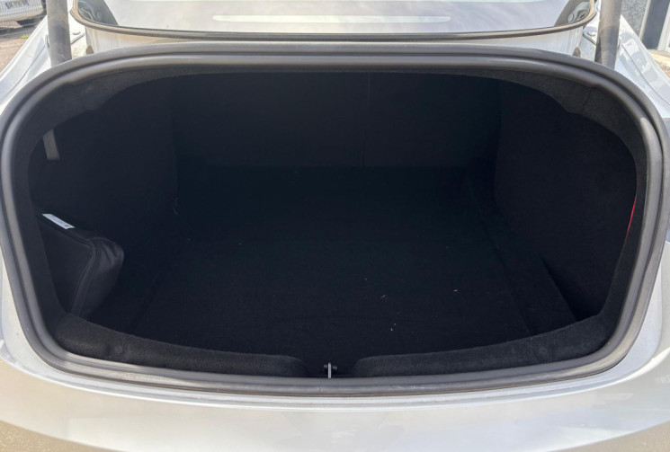 Tesla Model 3 STANDAR RANGE RWD / JANTES 20 POUCES / 15700 KMS / GARANTIE TESLA 11/2027