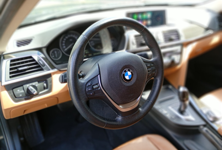 BMW Série 3 330i 252 ch xDrive BVA Luxury