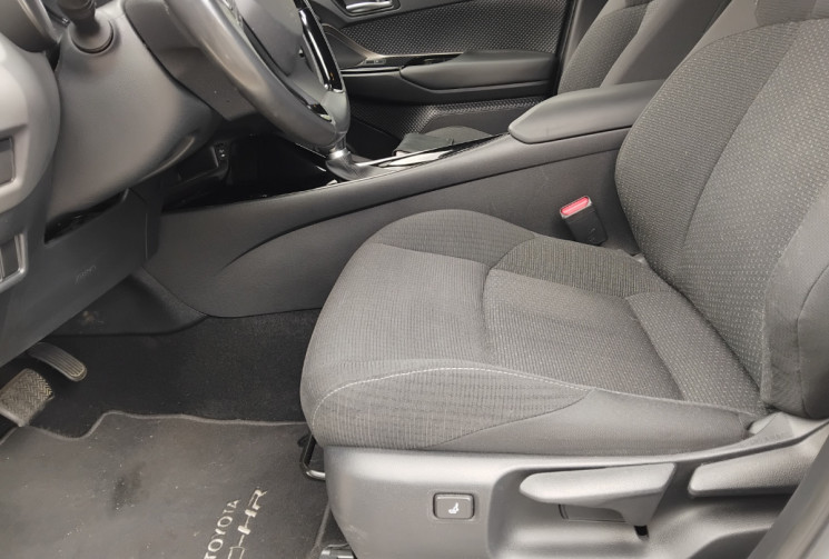 Toyota C-HR  1.8 EDITION 122 HSD Hybrid 2WD CVT - Sièges chauffants - aides à la conduite + - 
