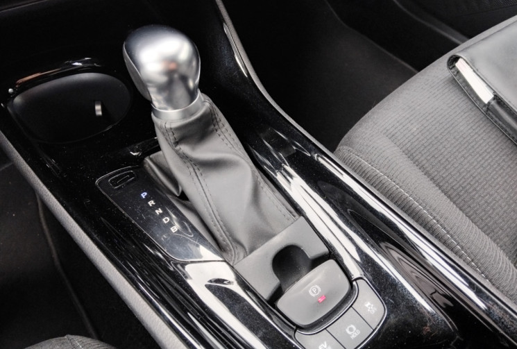 Toyota C-HR  1.8 EDITION 122 HSD Hybrid 2WD CVT - Sièges chauffants - aides à la conduite + - 
