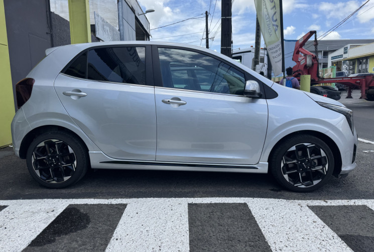 Kia Picanto Phase 2 GT LINE 1.2 DPI 16V ISG 84 cv / 1ère main / Etat neuf / Chaine de distribution
