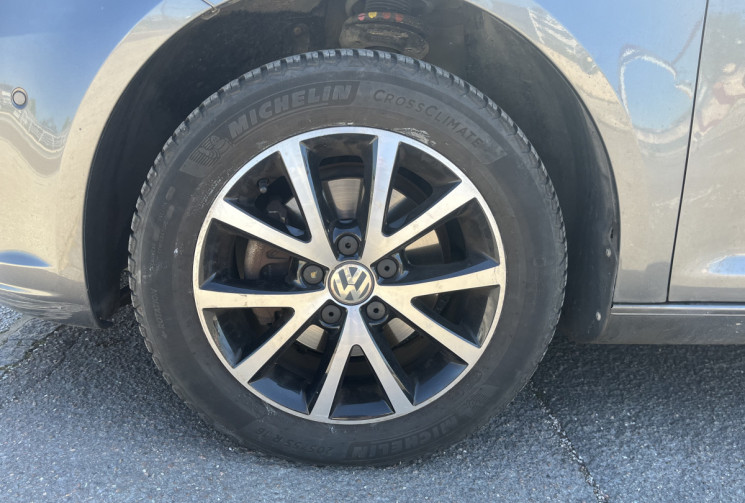 Volkswagen Touran 1.6 tdi 105
