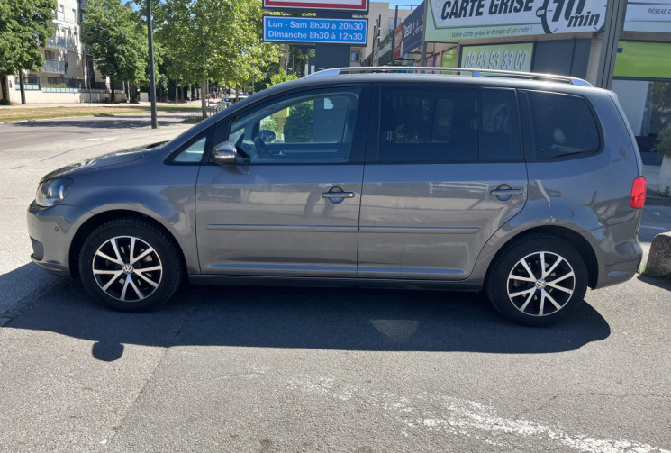 Volkswagen Touran 1.6 tdi 105