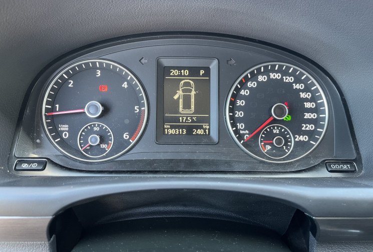 Volkswagen Touran 1.6 tdi 105