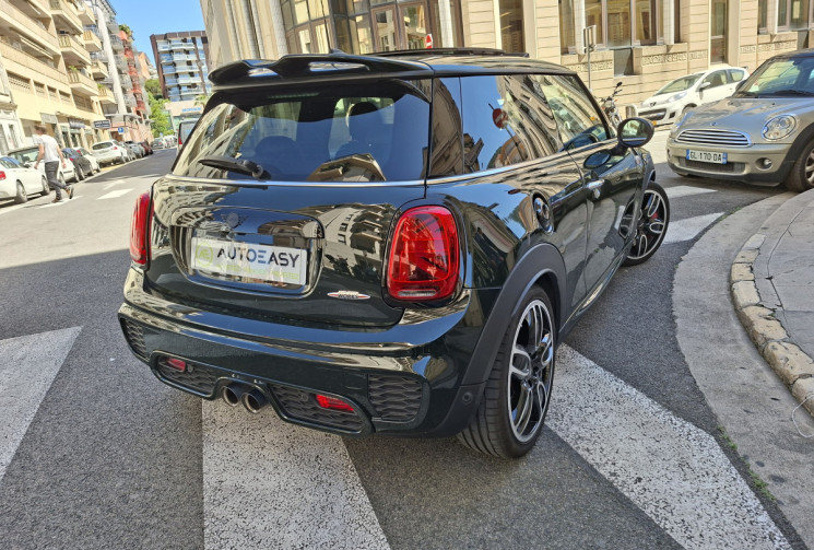 Mini MINI JOHN COOPER WORKS 2.0 i 231 CH BVA 8 TOIT OUVRANT / HARMAN KARDON...