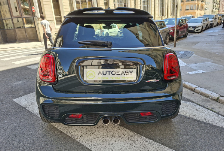 Mini MINI JOHN COOPER WORKS 2.0 i 231 CH BVA 8 TOIT OUVRANT / HARMAN KARDON...