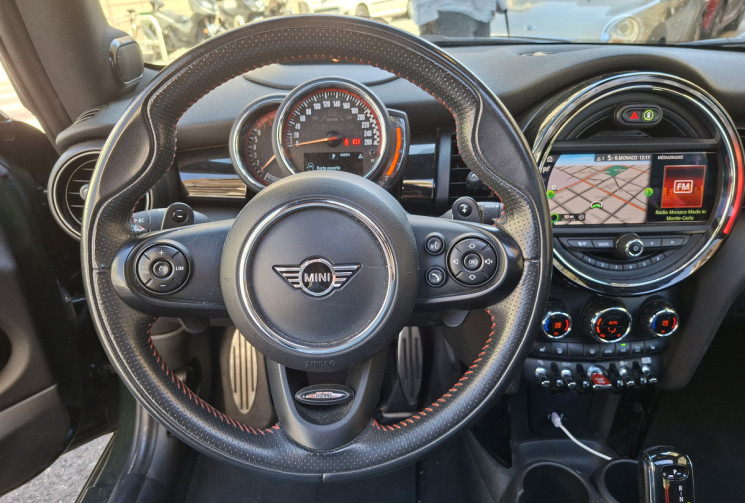 Mini MINI JOHN COOPER WORKS 2.0 i 231 CH BVA 8 TOIT OUVRANT / HARMAN KARDON...