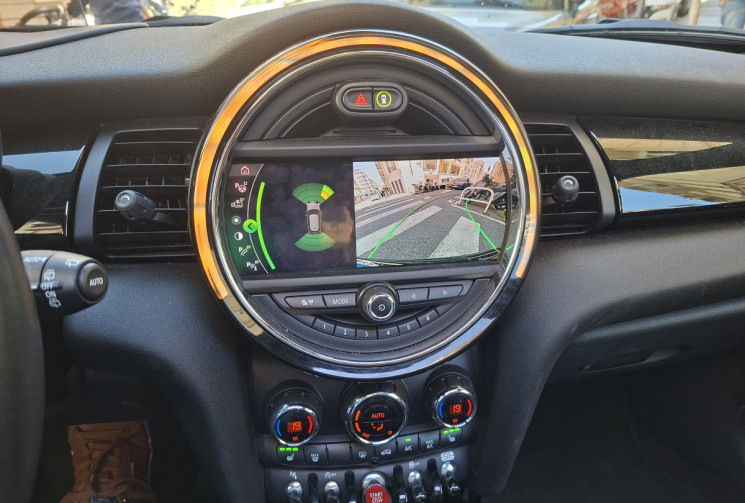 Mini MINI JOHN COOPER WORKS 2.0 i 231 CH BVA 8 TOIT OUVRANT / HARMAN KARDON...