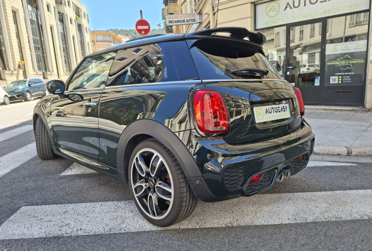 Mini MINI JOHN COOPER WORKS 2.0 i 231 CH BVA 8 TOIT OUVRANT / HARMAN KARDON...