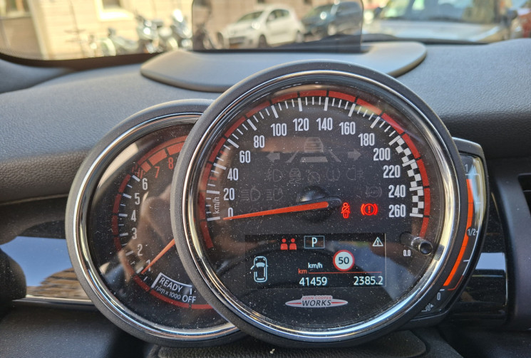 Mini MINI JOHN COOPER WORKS 2.0 i 231 CH BVA 8 TOIT OUVRANT / HARMAN KARDON...
