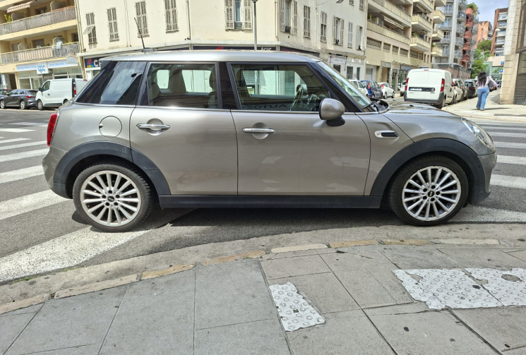 Mini MINI 5 PORTES COOPER 1.5 136 RED HOT CHILI DCT 7