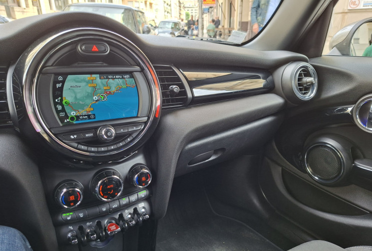 Mini MINI 5 PORTES COOPER 1.5 136 RED HOT CHILI DCT 7
