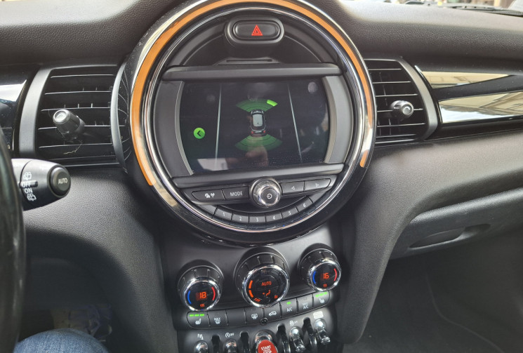 Mini MINI 5 PORTES COOPER 1.5 136 RED HOT CHILI DCT 7