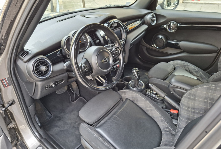 Mini MINI 5 PORTES COOPER 1.5 136 RED HOT CHILI DCT 7