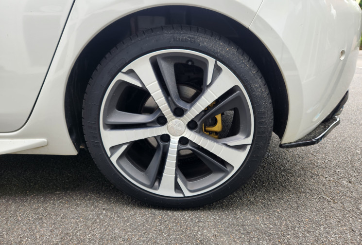 Peugeot 308 1.6 PureTech 225ch S&S GT EAT8
