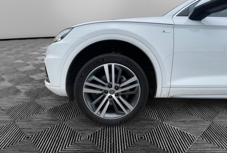 Audi Q5 40 TDI / 190 CH / S LINE / TOUT A JOUR