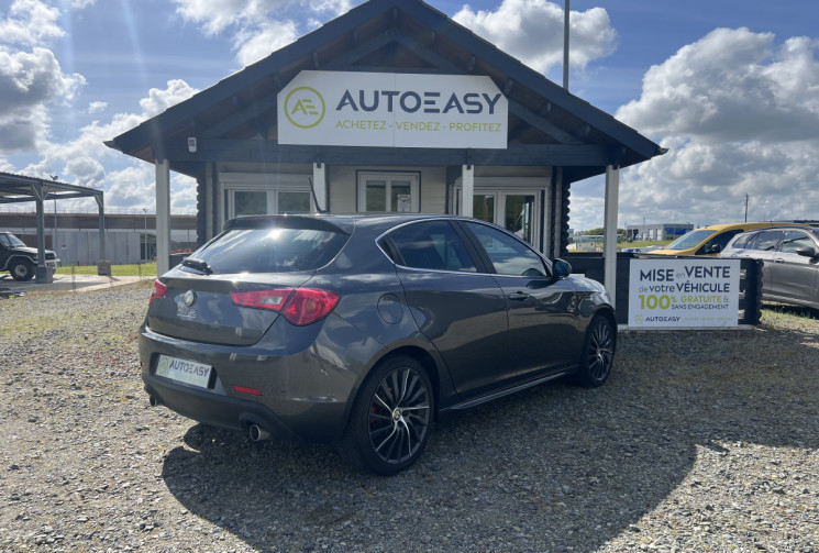 Alfa Romeo GIULIETTA 2.0 JTDm 175ch BVA QV-LINE / GPS / Garantie 6 mois