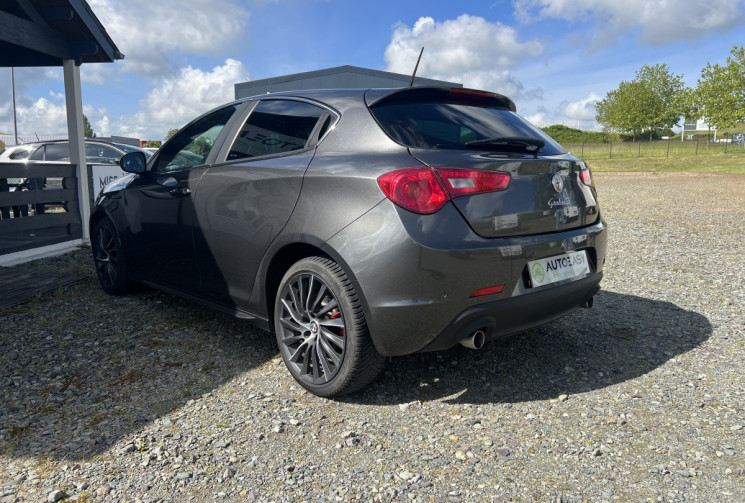 Alfa Romeo GIULIETTA 2.0 JTDm 175ch BVA QV-LINE / GPS / Garantie 6 mois