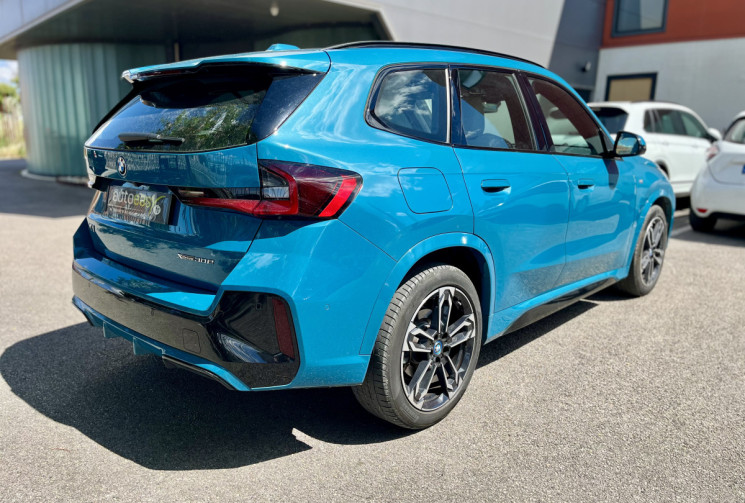 BMW X1 XDRIVE30E(U11) xDrive30e 326ch M Sport / Suivi BMW / Individual Blue Bay Lagoon métalllisé 