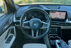 BMW X1 XDRIVE30E(U11) xDrive30e 326ch M Sport / Suivi BMW / Individual Blue Bay Lagoon métalllisé 