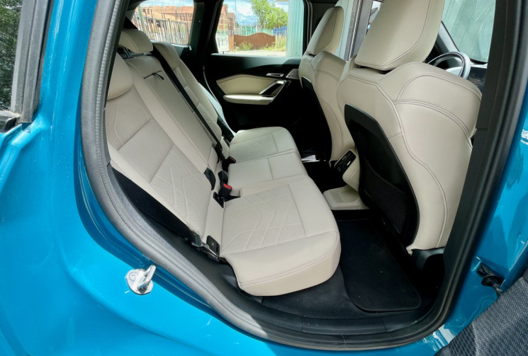 BMW X1 XDRIVE30E(U11) xDrive30e 326ch M Sport / Suivi BMW / Individual Blue Bay Lagoon métalllisé 